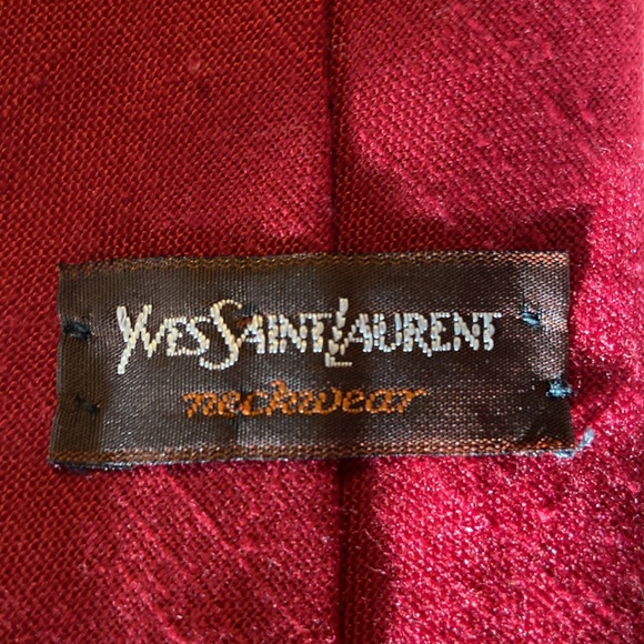 Yves SaintLaurent Man Tie - Picture 6 of 7